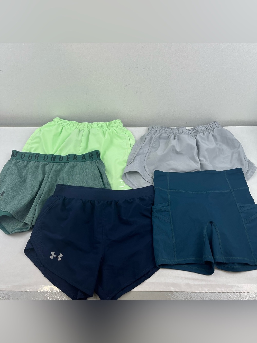 Women’s XS Athletic Shorts Lot 5 Pc Nike Under Armour Gymshark Fabletics Active